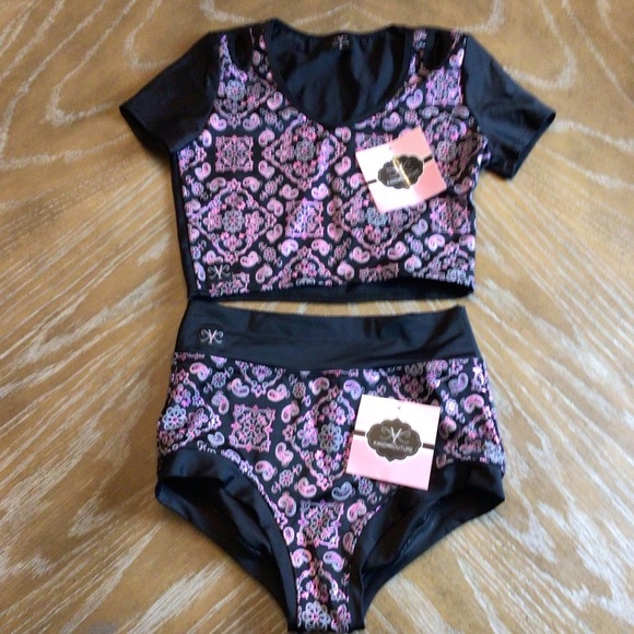 Kandi Kouture 2Pc Magenta Cropped Top & Dance Brief Set Size Teen Small - Picture 5 of 8